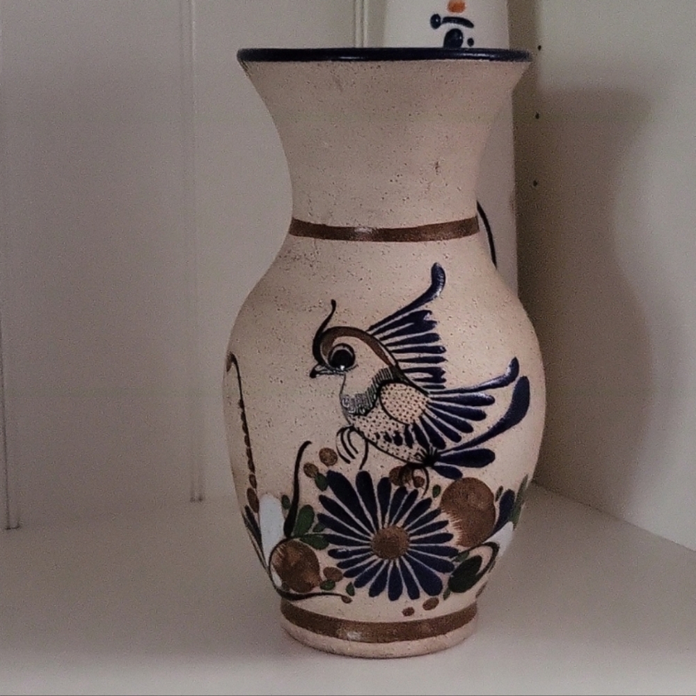 Elegant Ceramic Vase with Blue and Brown Bird Design
